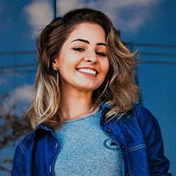 Cibele Leão